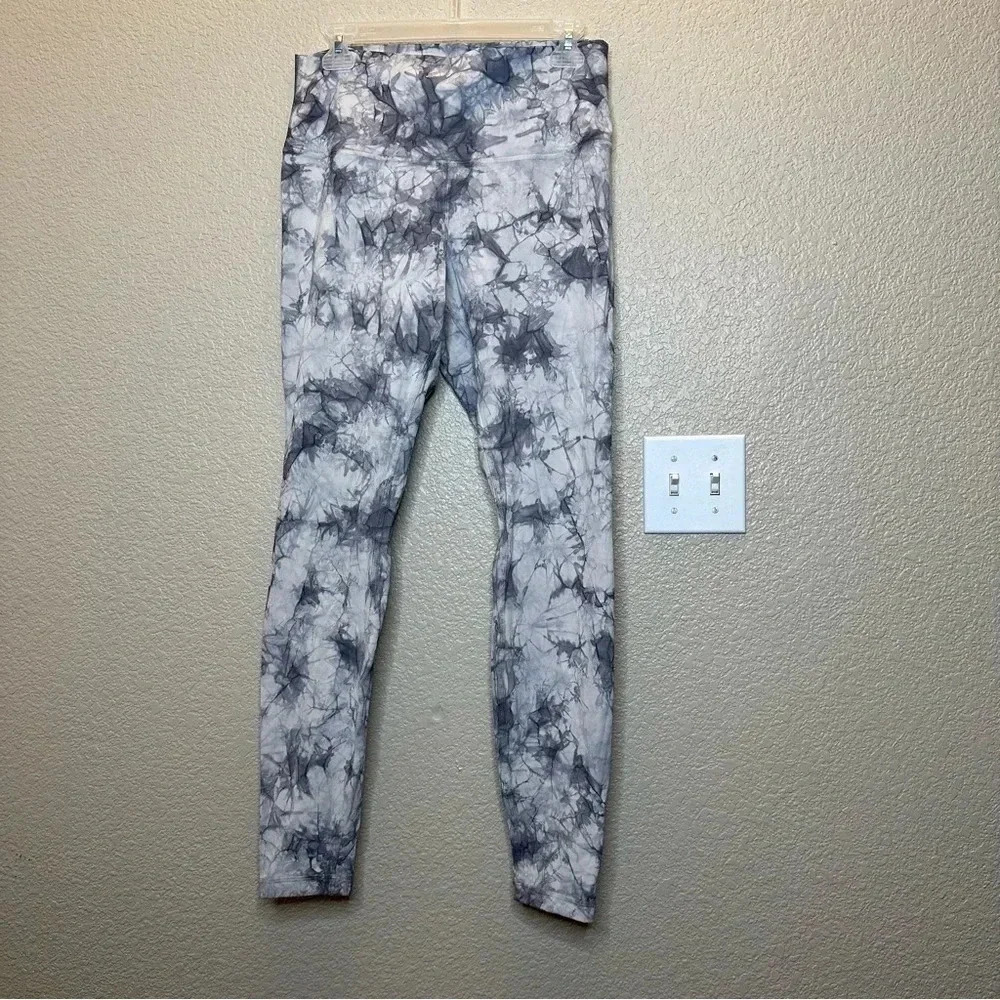 *SALE* Lululemon Wunder Under High Rise Legging size 10
